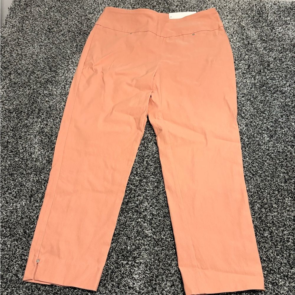 NWT Cato Peach Cropped Pants woman’s size 8